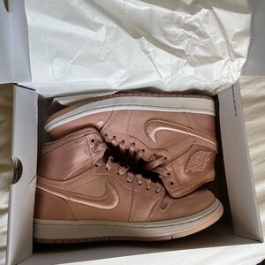 Women’s Air Jordan 1 Retro High Season of Her Sunset Tint Size 7